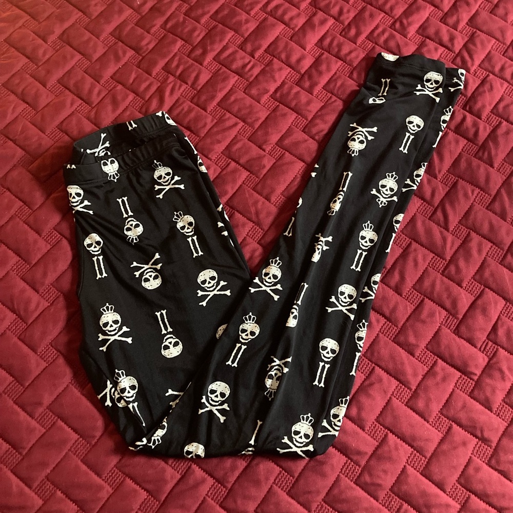 Skull And Crown Leggings 💀👑